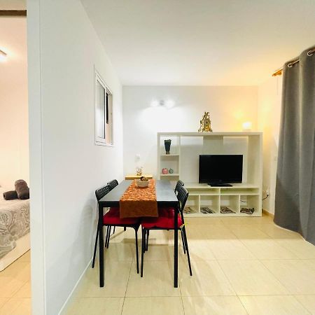 Renovado Apartamento En Zona Residencial A Pasos Del Mar ซาลอว์ ภายนอก รูปภาพ