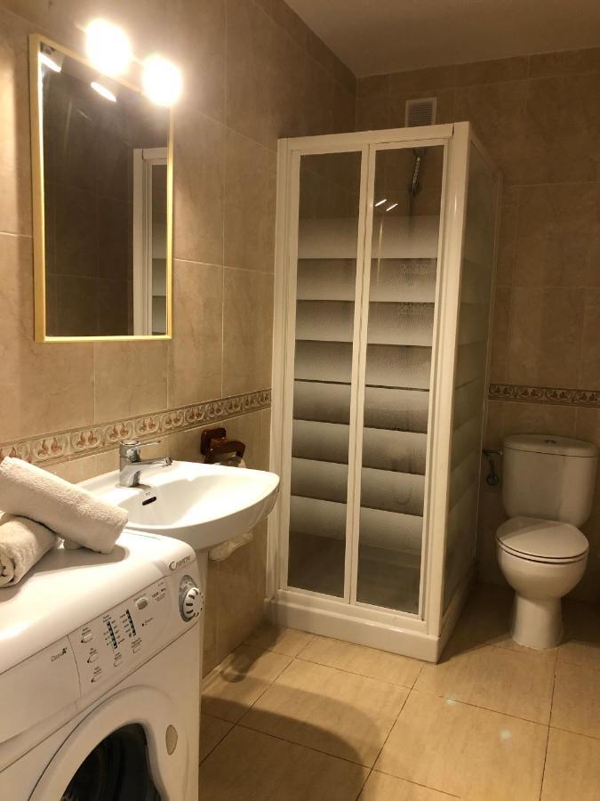 Renovado Apartamento En Zona Residencial A Pasos Del Mar ซาลอว์ ภายนอก รูปภาพ