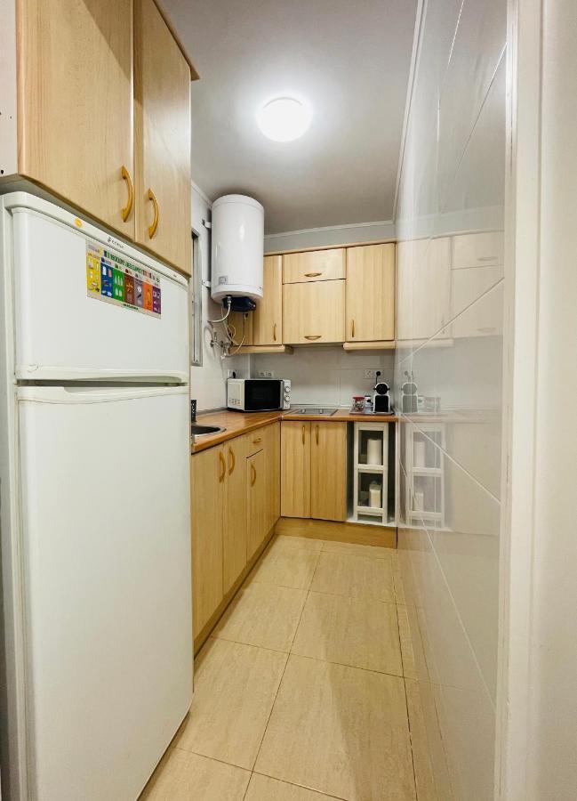 Renovado Apartamento En Zona Residencial A Pasos Del Mar ซาลอว์ ภายนอก รูปภาพ